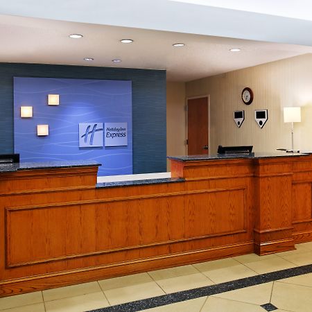 Holiday Inn Express Richmond-Brandermill-Hull Street By Ihg Bagian luar foto