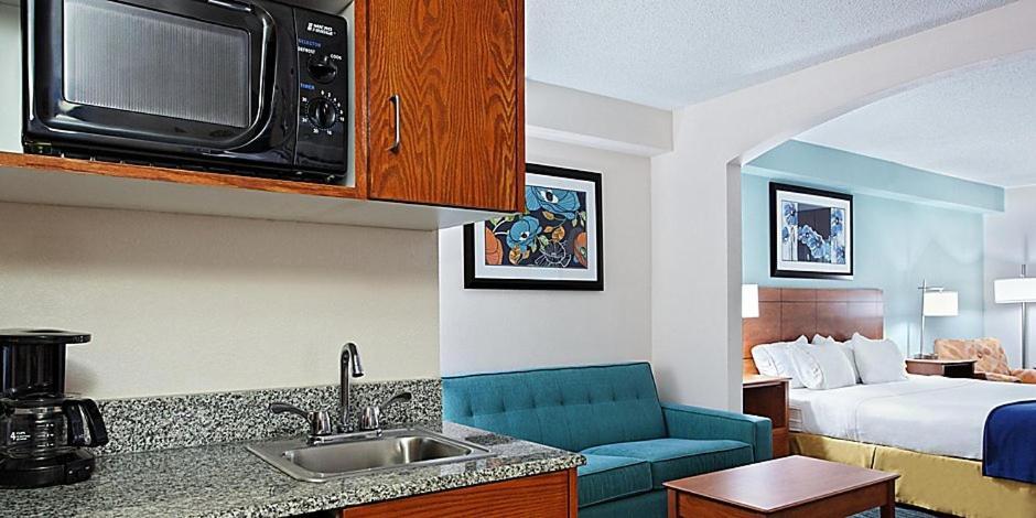 Holiday Inn Express Richmond-Brandermill-Hull Street By Ihg Bagian luar foto