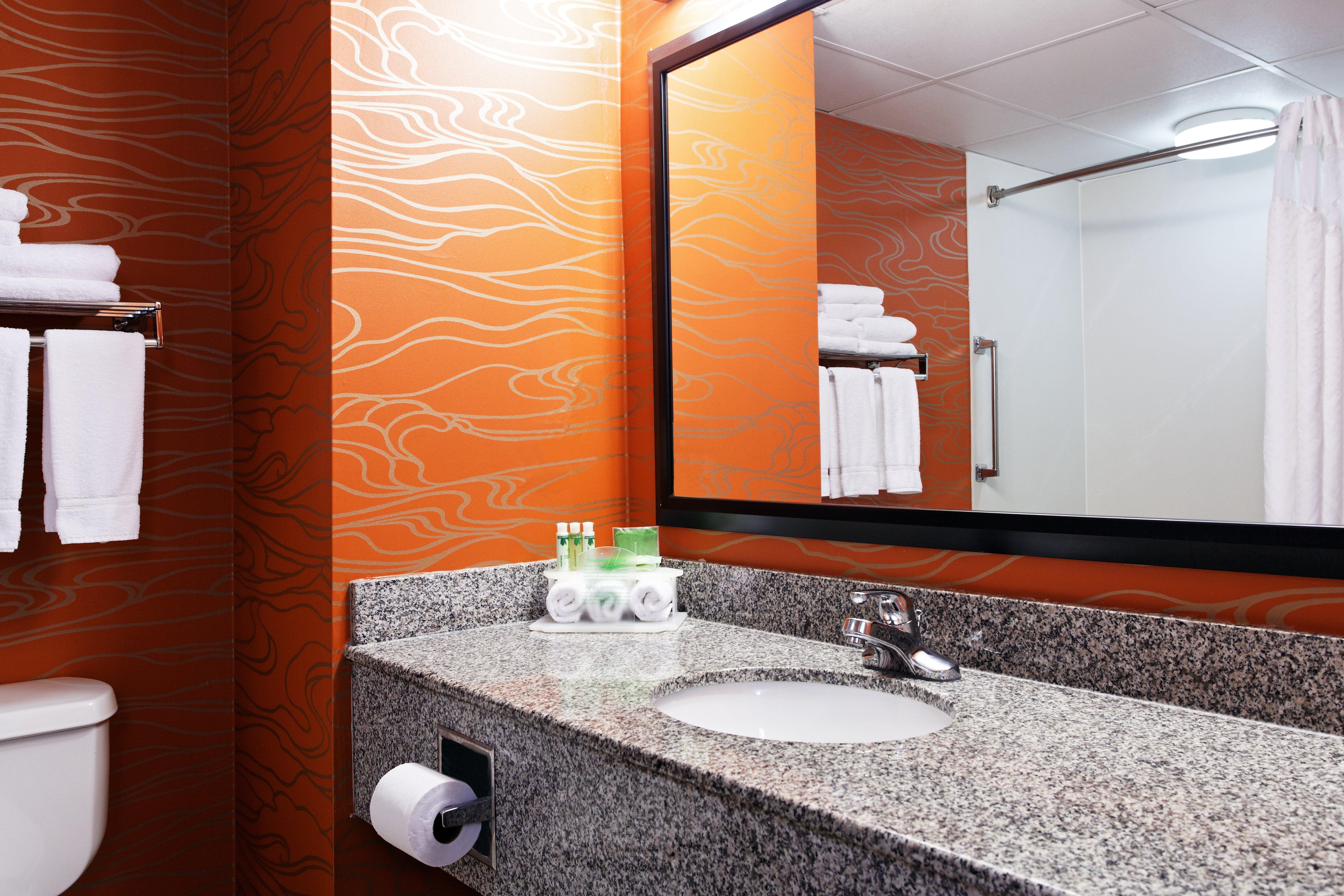 Holiday Inn Express Richmond-Brandermill-Hull Street By Ihg Bagian luar foto