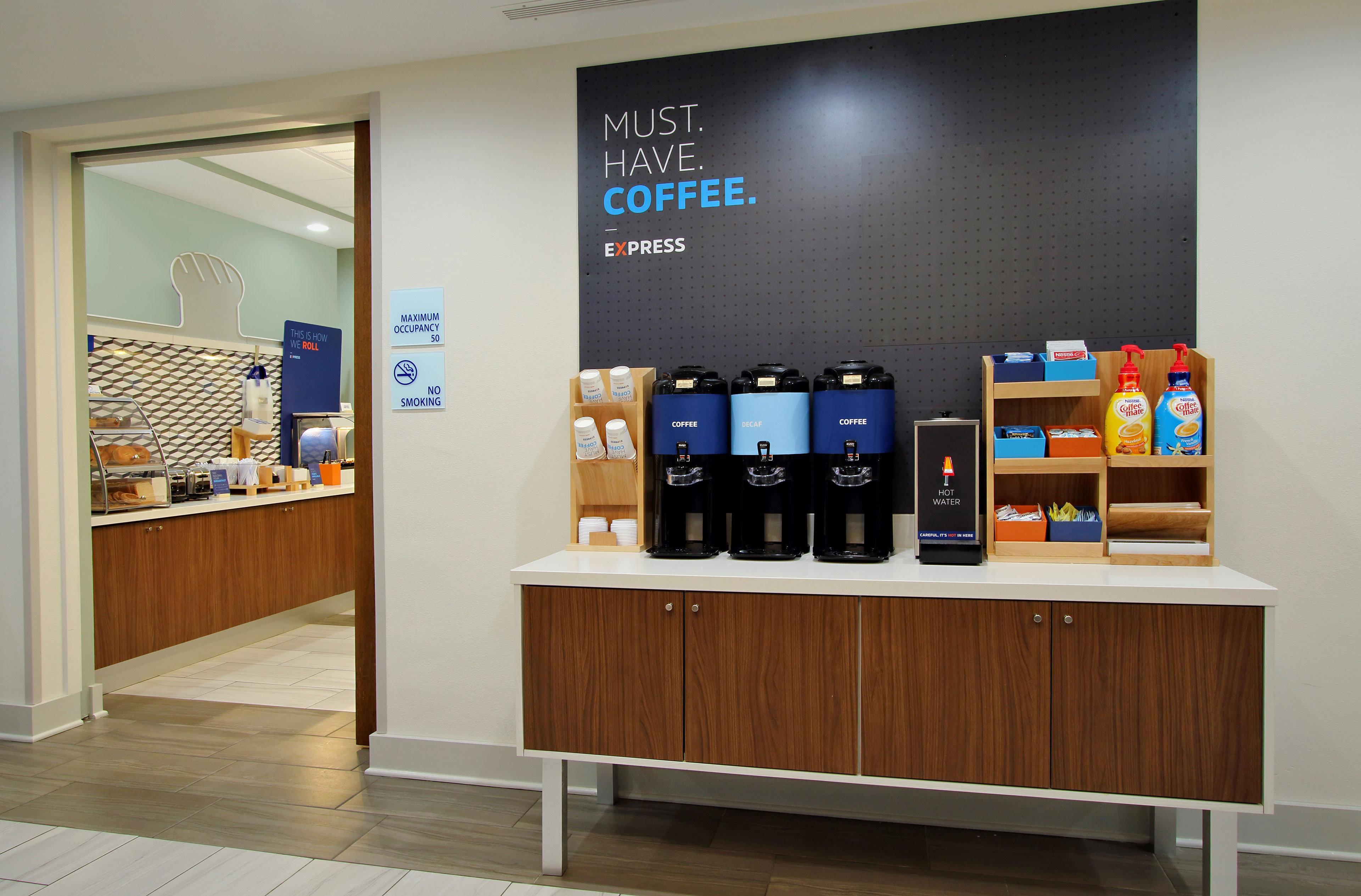 Holiday Inn Express Richmond-Brandermill-Hull Street By Ihg Bagian luar foto