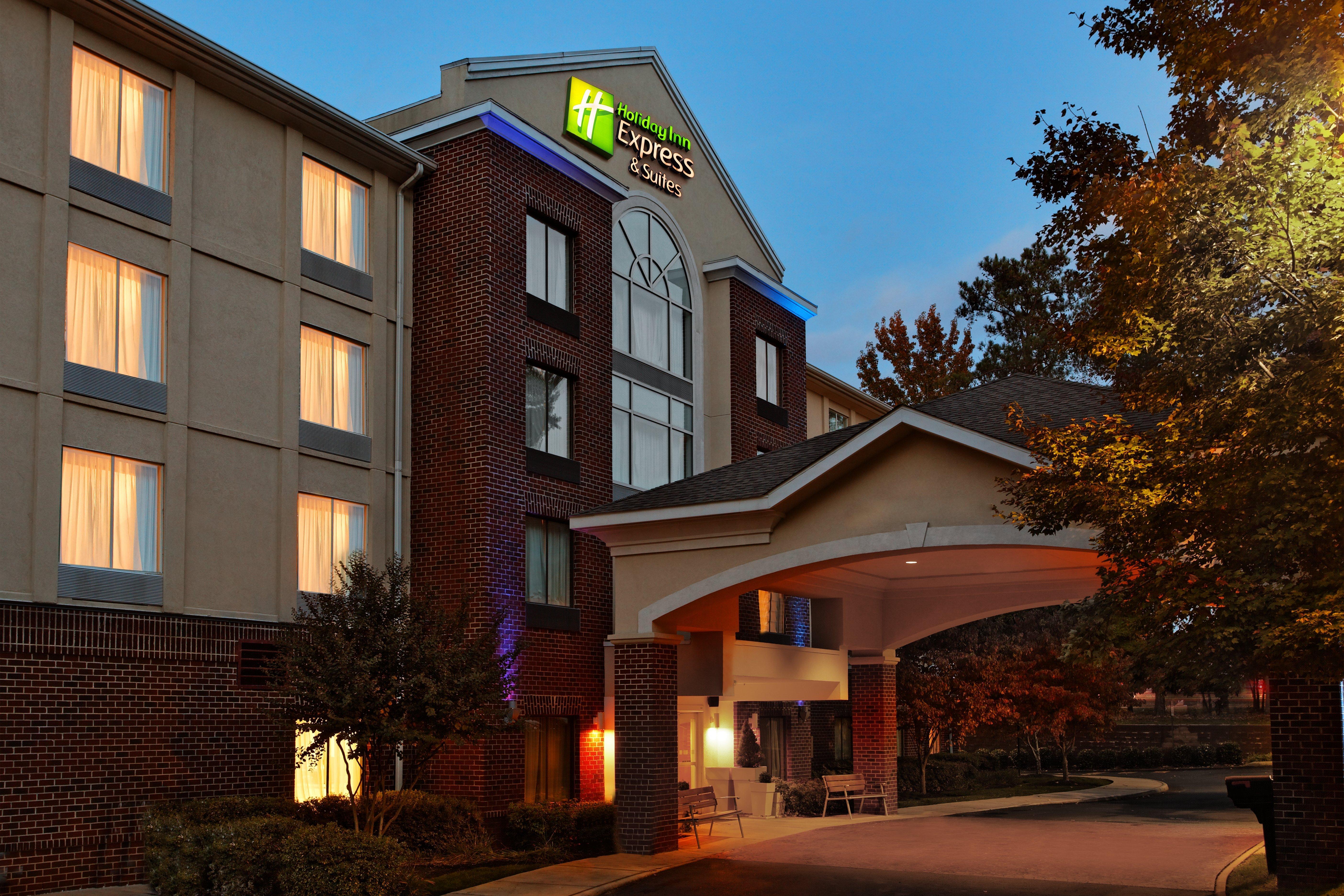 Holiday Inn Express Richmond-Brandermill-Hull Street By Ihg Bagian luar foto