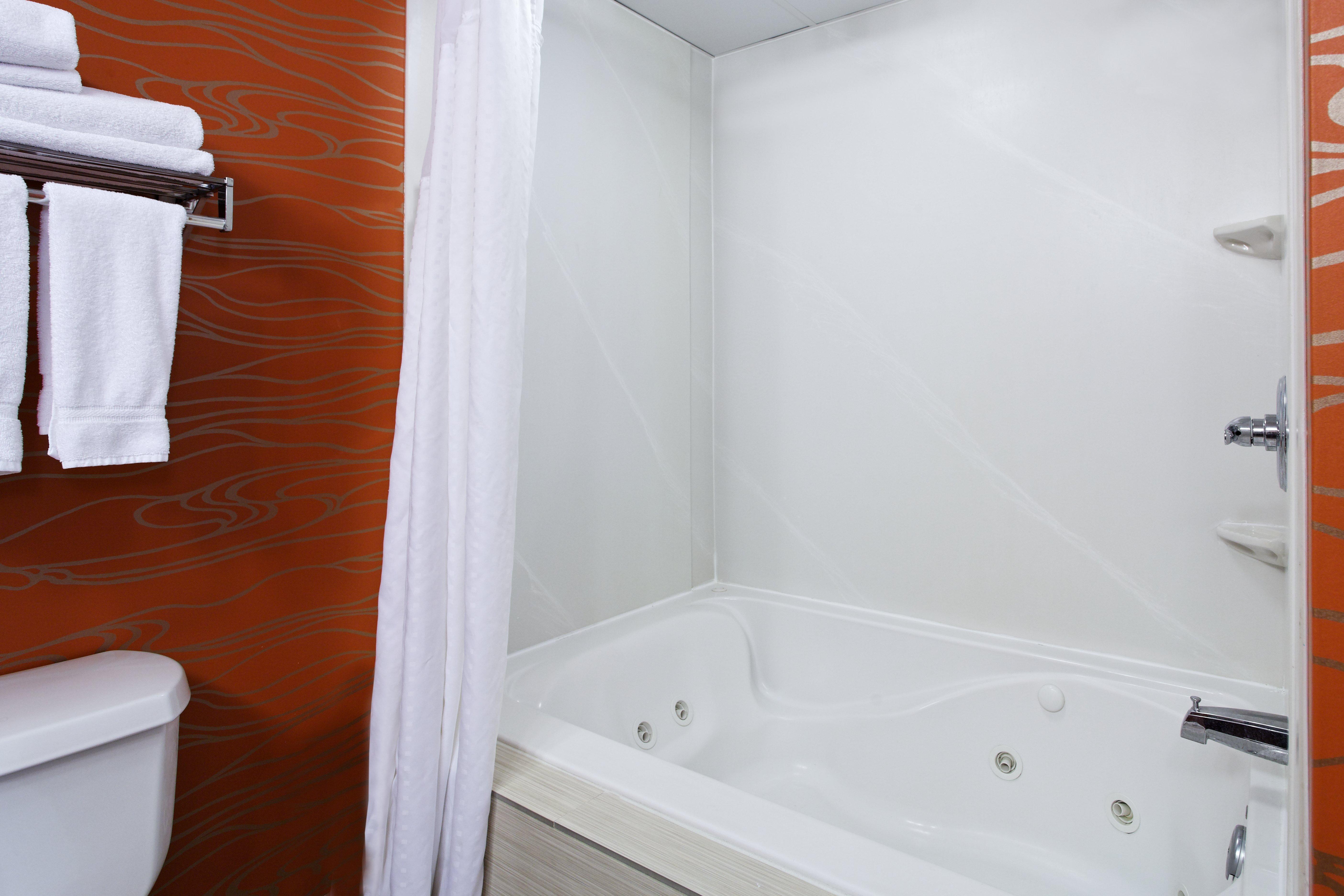Holiday Inn Express Richmond-Brandermill-Hull Street By Ihg Bagian luar foto