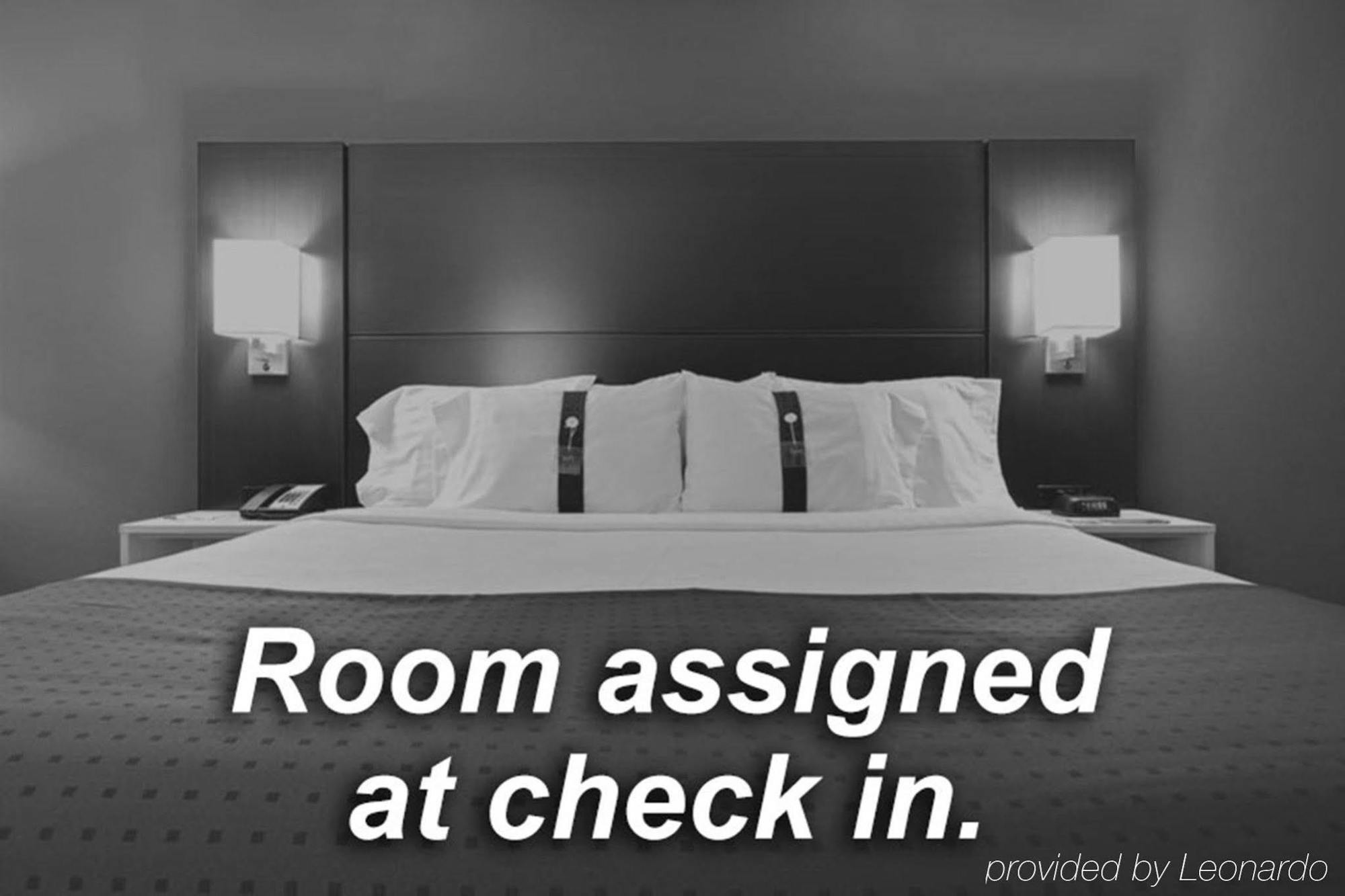 Holiday Inn Express Richmond-Brandermill-Hull Street By Ihg Bagian luar foto